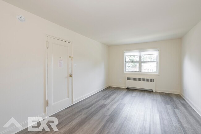 Building Photo - 110 Arlo Rd