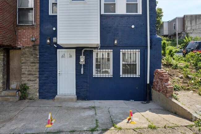 Building Photo - 6131 McMahon St