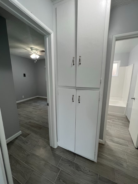 Building Photo - 201 N Montague Ave