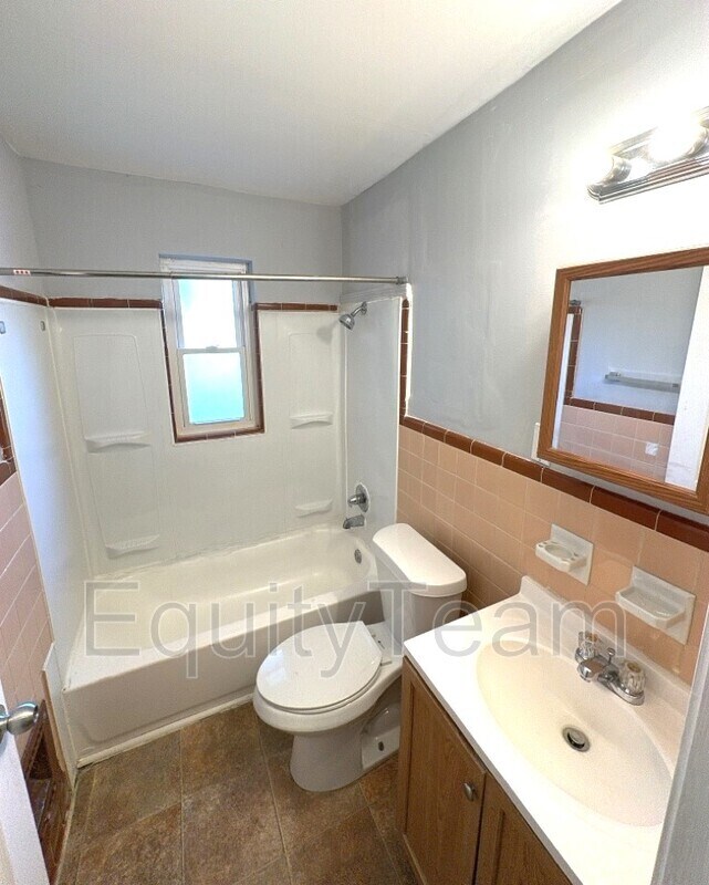 Building Photo - 3065 Bracken Woods Ln