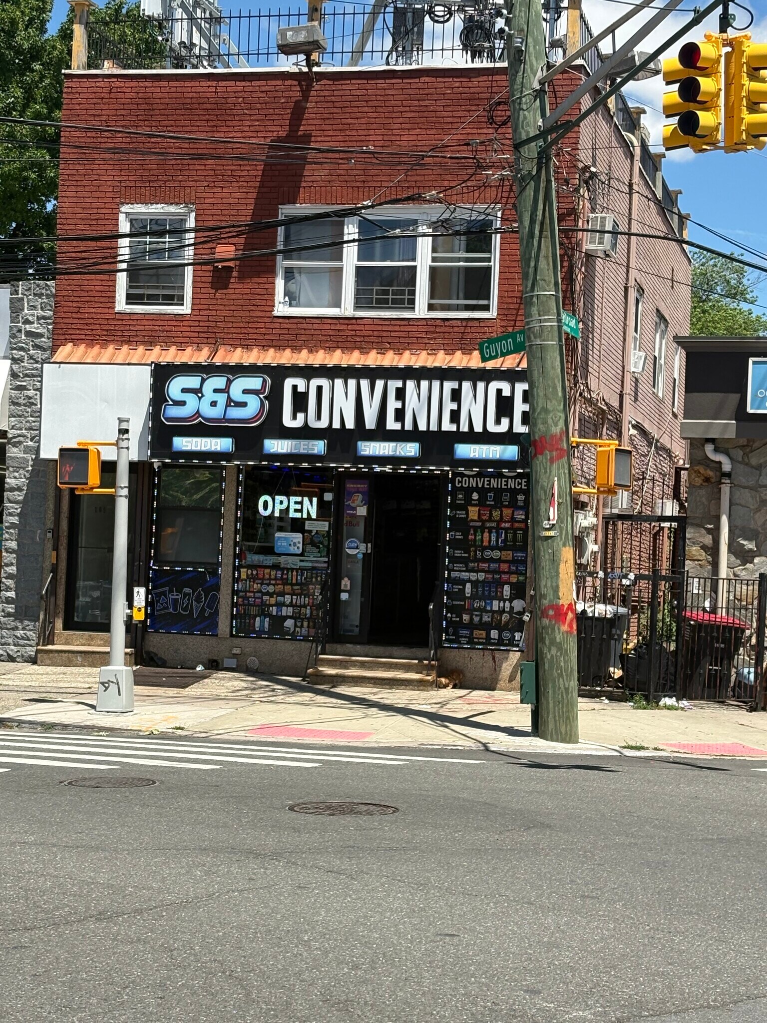 Building Photo - 105 Guyon Ave