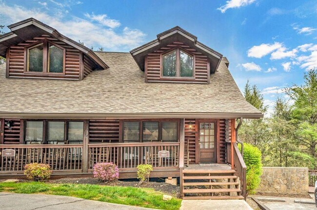 Building Photo - 741 Golf View Blvd