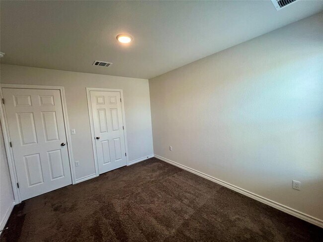 Building Photo - 2907 Salvidar Bend