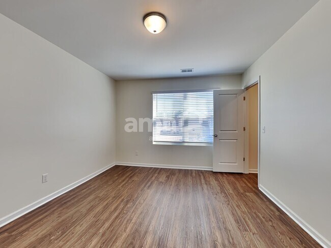 Building Photo - 178 Orion Way