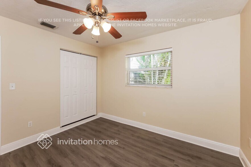 Building Photo - 10320 NW 18th Pl