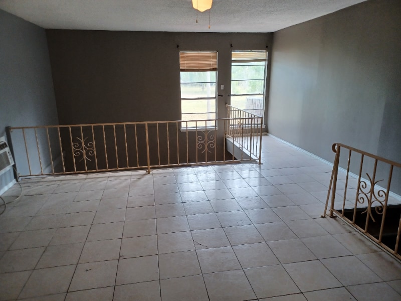 Building Photo - 313 Bolivar Ave