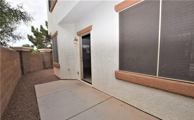Building Photo - Spacious home in Southern Highlands