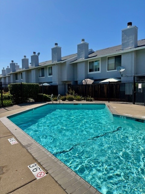 Building Photo - 361 Pantano Cir