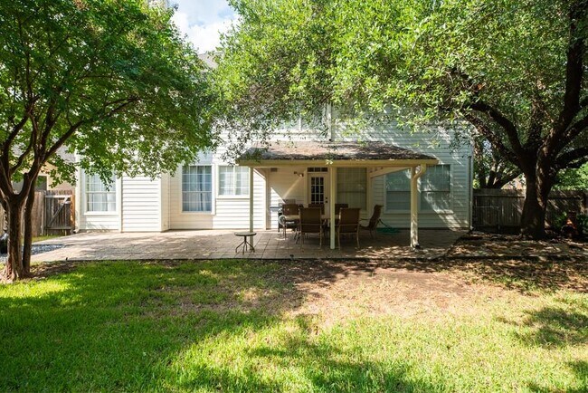 Building Photo - 8901 Splitarrow Dr