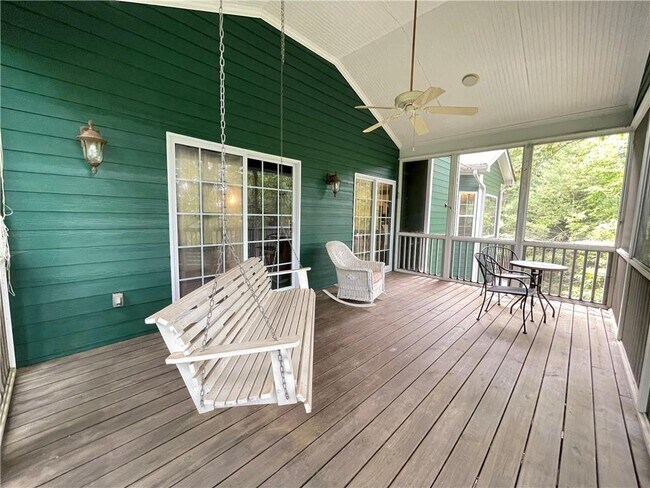 Building Photo - 3398 Banks Mountain Dr