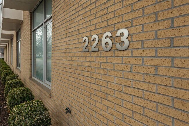 Building Photo - 2263 Young Ave