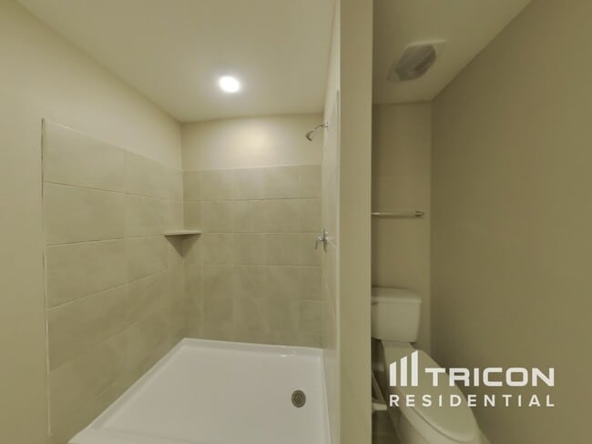 Building Photo - 1612 Clairborne Ct