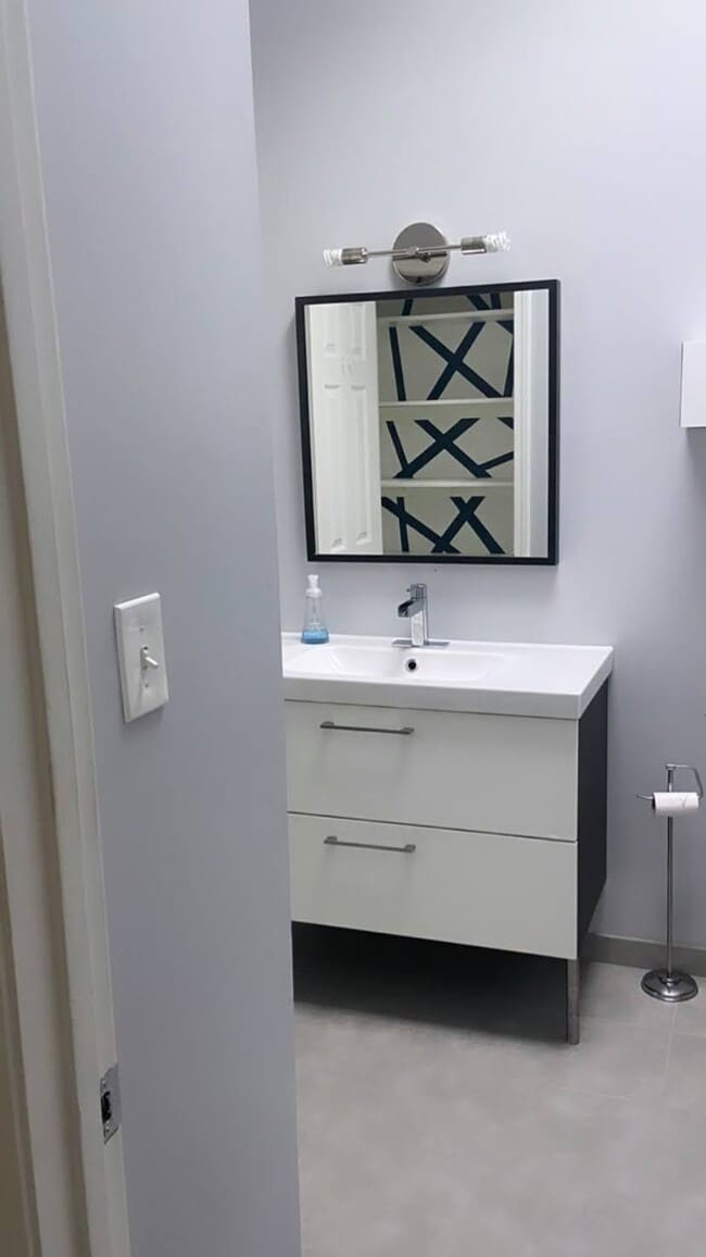 Building Photo - 422 Cypress Rd