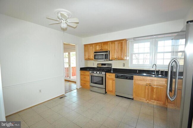 Building Photo - 4301 Scotch Meadow Ct