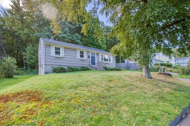 Building Photo - 171 Newell Ave