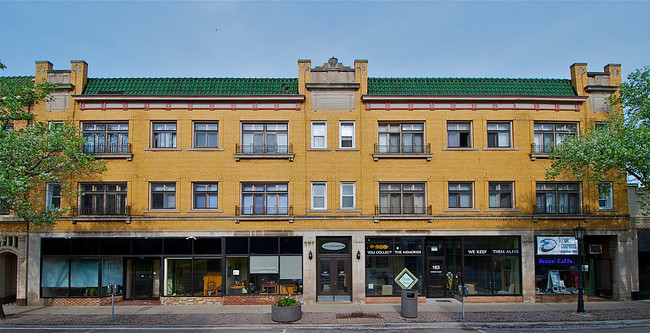 Primary Photo - 165 S. Oak Park Ave.