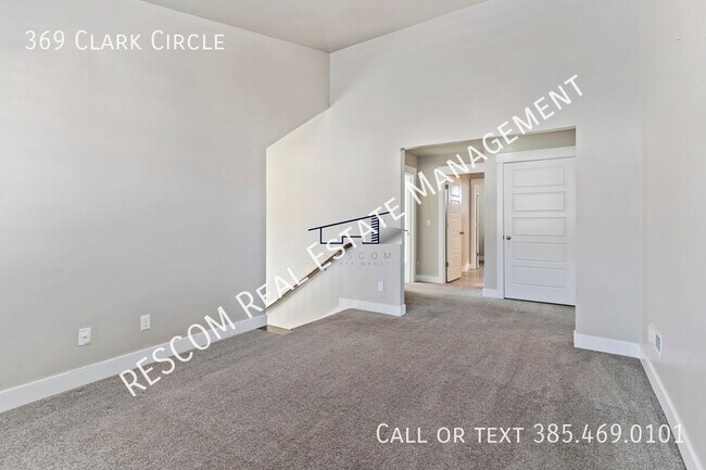 Building Photo - 369 Clark Cir