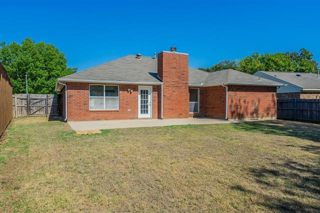 Building Photo - 2507 Meadowview Dr