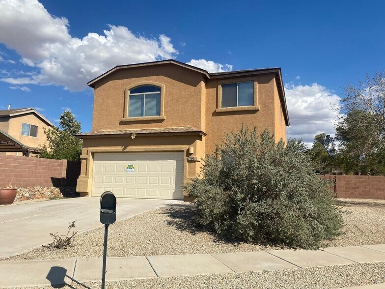 Primary Photo - 7805 S Hidden Places Loop