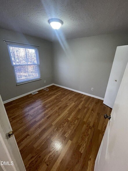 Building Photo - 8920 Taymouth Ct