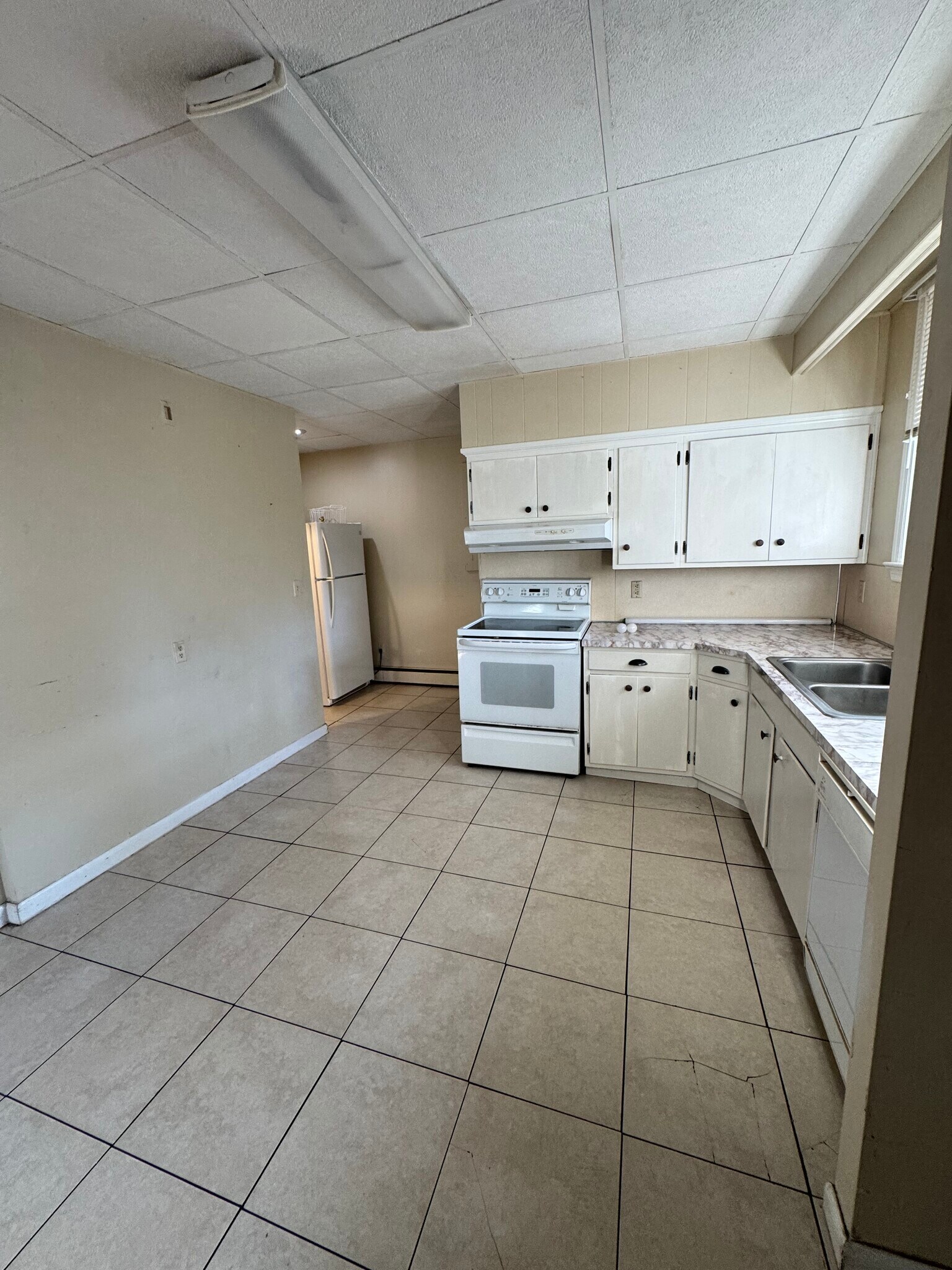 Building Photo - 220 Stockton St