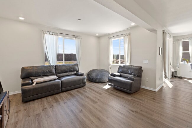 Building Photo - 4783 High Stone Pl