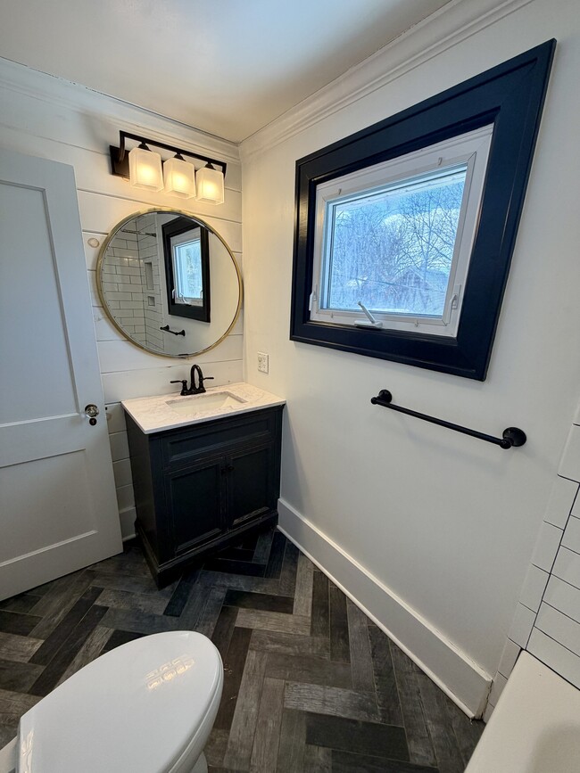 Building Photo - 41 Mildorf St