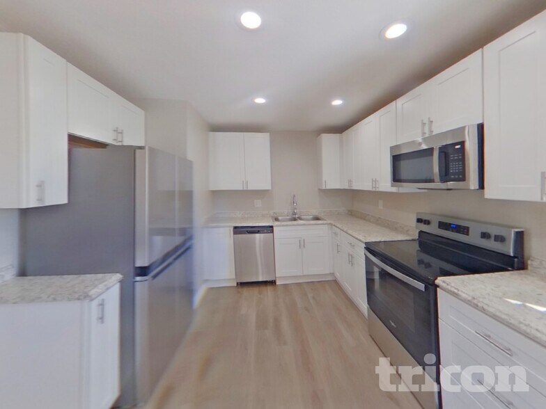 Building Photo - 1717 Whitehall Rd