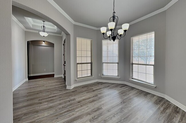 Building Photo - 601 Green Pointe Dr