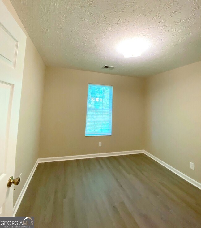 Building Photo - 191 Harvell Dr