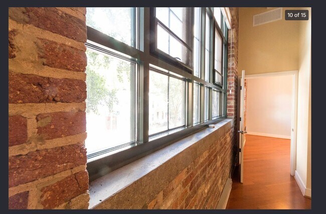 Building Photo - 1701 Kalorama Rd NW