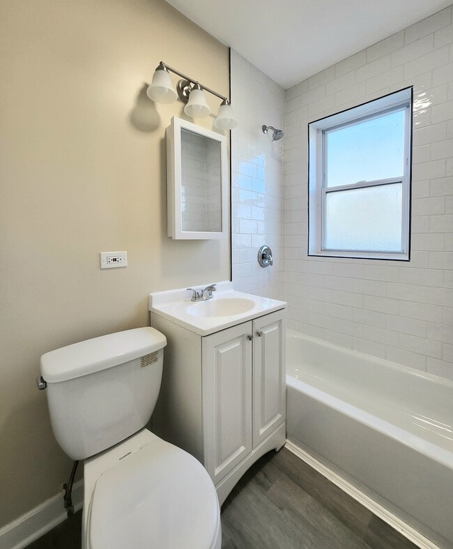Building Photo - 4202 N Kimball Ave