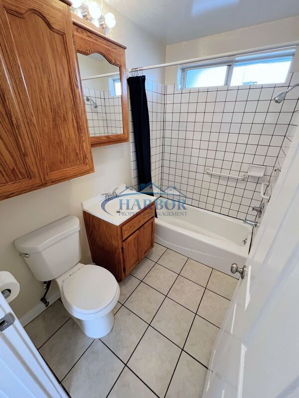 Building Photo - 1504 Madrid Ave