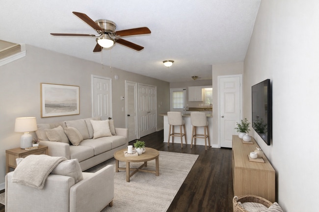 Interior Photo - Harbor Crossing