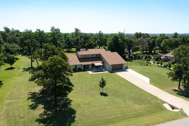 Building Photo - 7808 Forest Ln