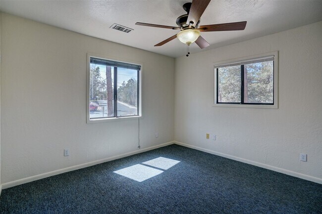 Building Photo - 812 Coronado Ave