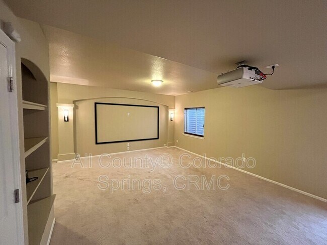 Building Photo - 7803 Guinness Way