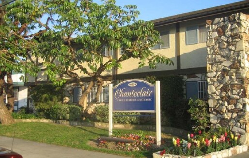 Building Photo - Chanteclair Apartments