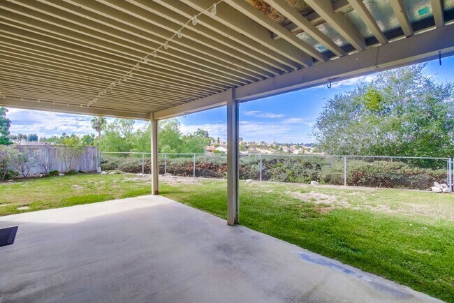 Building Photo - **Available Now*** Encinitas,  4 bedroom, 2.5 bathroom with 2 car garage***