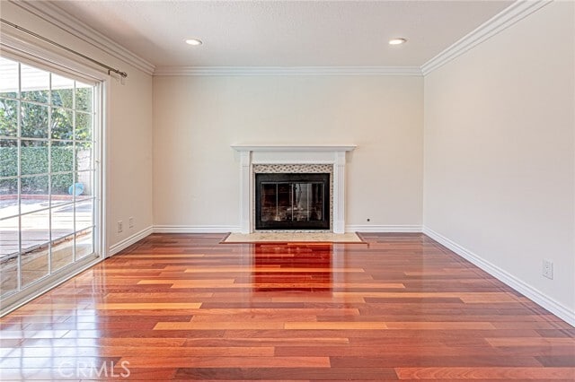 Building Photo - 670 S Oakhaven Ave