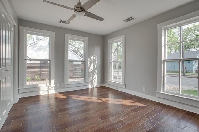 Building Photo - 4500 Avenue H