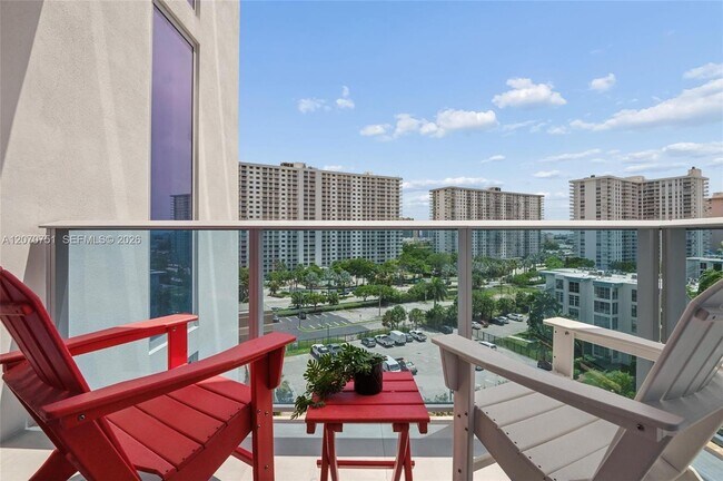 Building Photo - 17550 Collins Ave