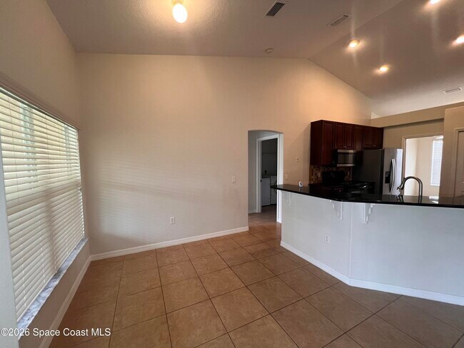 Building Photo - 2891 Felda Ave
