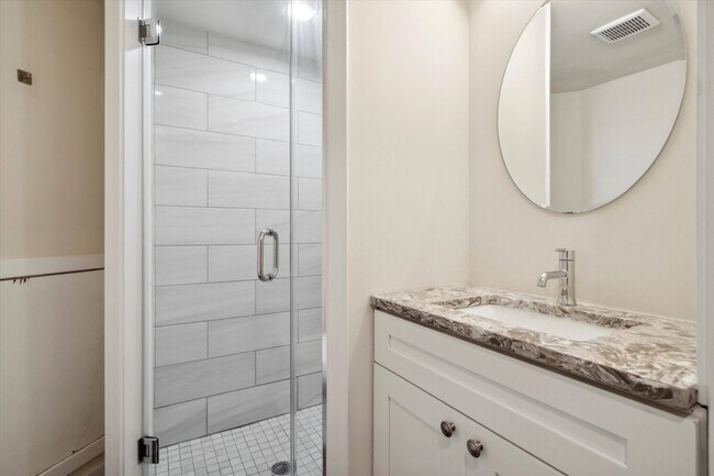 Building Photo - 1826 W Montgomery Ave