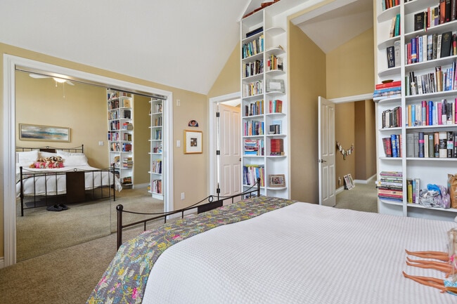 Building Photo - 535 Fillmore St