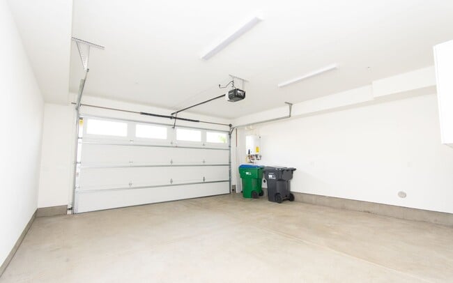 Building Photo - Want to live in the Carlsbad Village!