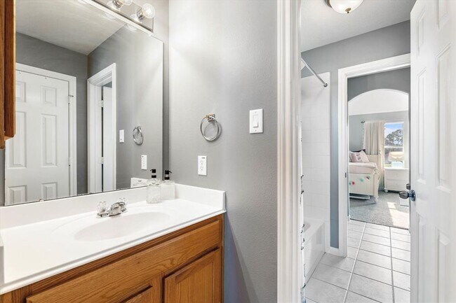 Building Photo - 8719 Silver Lure Dr