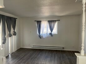 Building Photo - 4026 Shelley Ave