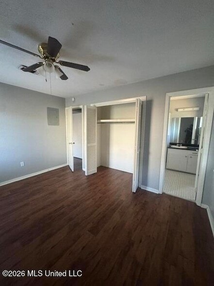 Building Photo - 77 Fern Valley Rd