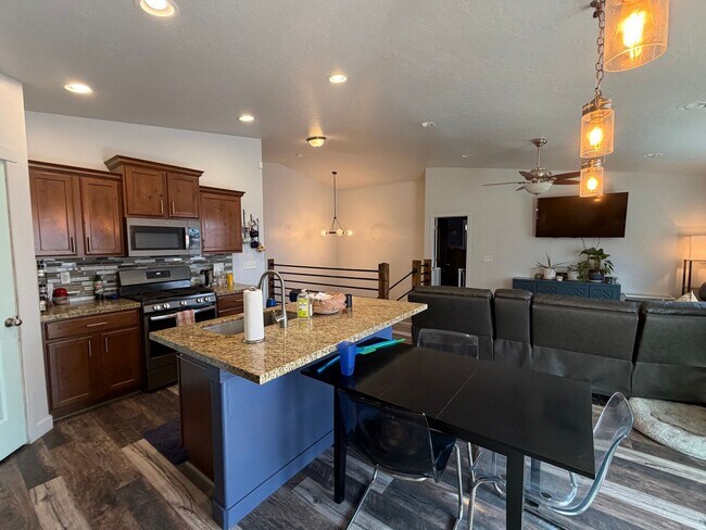 Building Photo - 6584 S Azimuth Ct